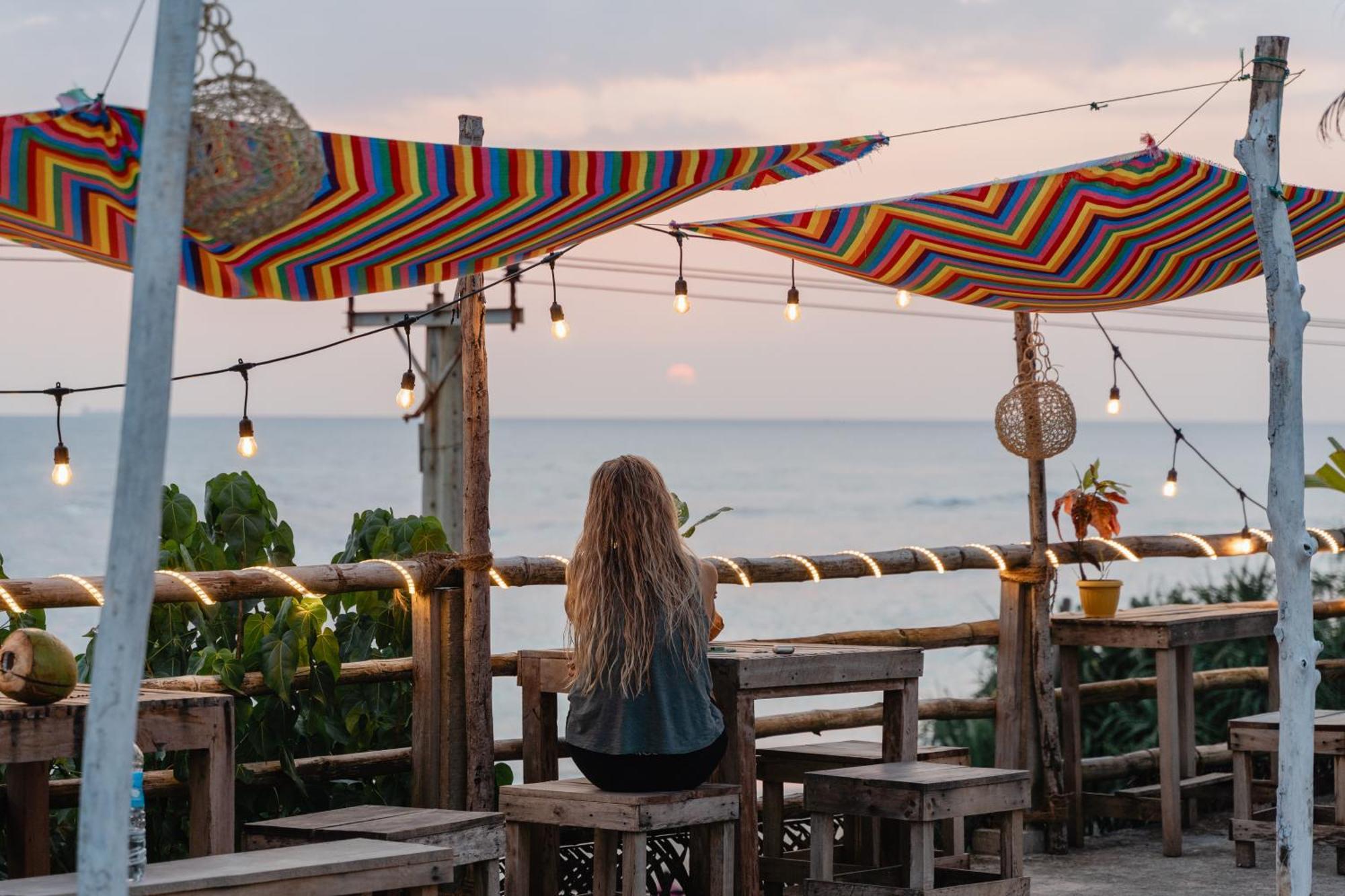 Hostel Gaia Ocean Surf Yoga Ahangama Exteriér fotografie